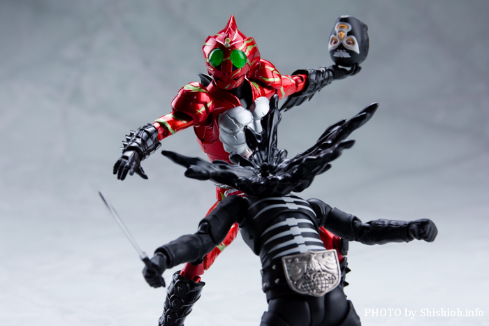今日のS.H.フィギュアーツ! 仮面ライダーアマゾンアルファ Amazon限定Ver.